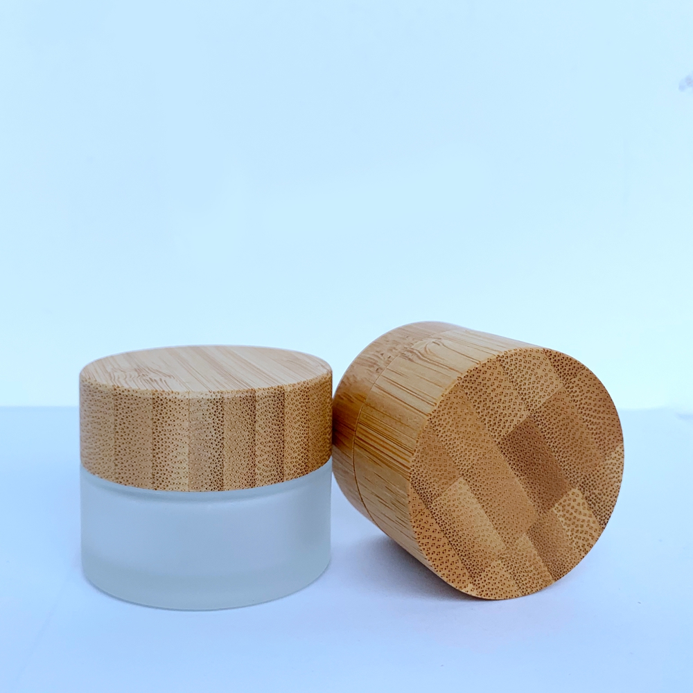 Empty Refillable 15g glass jar with bamboo lid for cosmetic